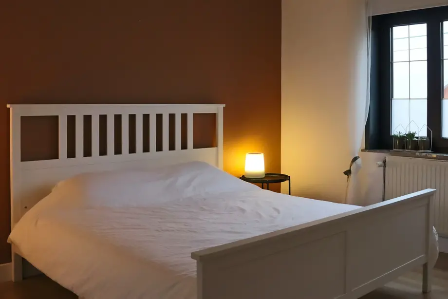 Double bed 180 cm